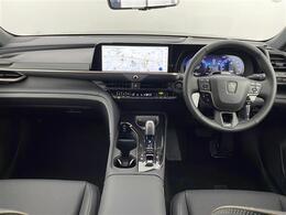 【インパネ全体】全方位で視界が広く、高い目線で運転もしやすいです！