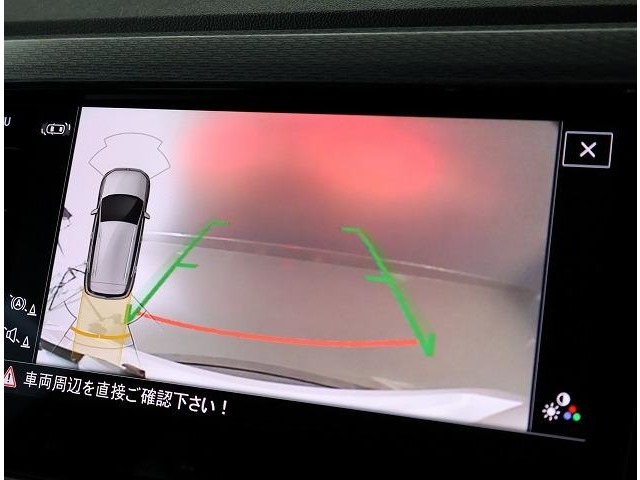 バックカメラ【パークディスタンスコントロールの表示もされます】
