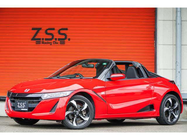 新品にてカーボンエンジンフード、ハイマウントカバー、テール、ヘッドライトカバー、ステアリングをカスタムしたS660です！！