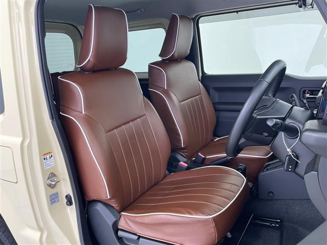 【運転席】座り心地が良いシートなので長時間の運転でも快適にお過ごしいただけます。新品のフロアマットのご注文も可能です。掲載箇所以外にご希望の写真がございましたらお気軽にお問い合わせ下さい。