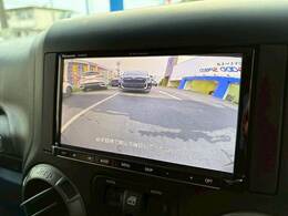 「フルカラーバックモニター」を装備で駐車が苦手な方でも安心です。