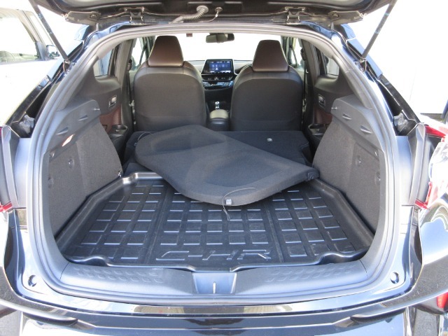 内装、外装、エンジンルームの隅ずみまでクリーニングを実施してお渡しします！プロが仕上げをしましたからピッカピカですよ～！点検整備もきっちり実施いたします。