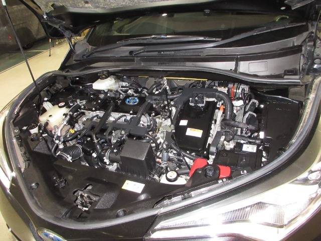 内装、外装、エンジンルームの隅ずみまでクリーニングを実施してお渡しします！　プロが仕上げをしましたからピッカピカですよ～！点検整備もきっちり実施いたします。