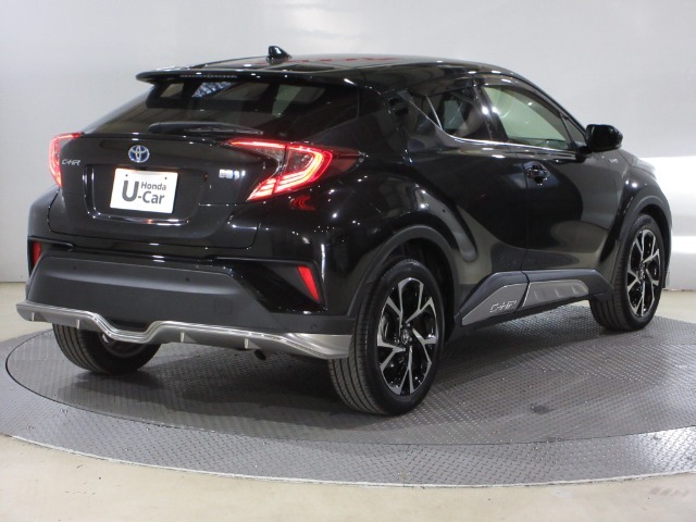 ボディクリーニング後、愛車をピカピカの状態へ保護するコーティング「ブライトパック」がおススメです！水垢がつきにくく、手入れがしやすくなりますよ！いつも愛車をきれいにしておきたい方におススメです。