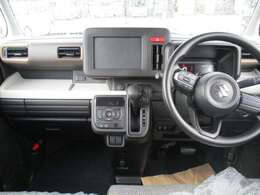 インパネ全体です！内装のボタンの位置などをご確認ください♪