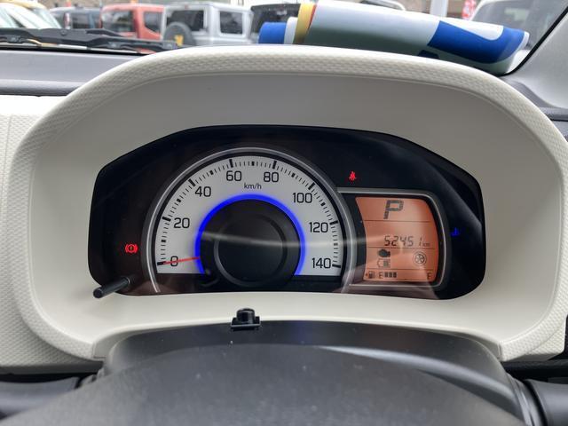 燃費効率が良い運転状態になるとメーターの照明がエコドライブをサポートします