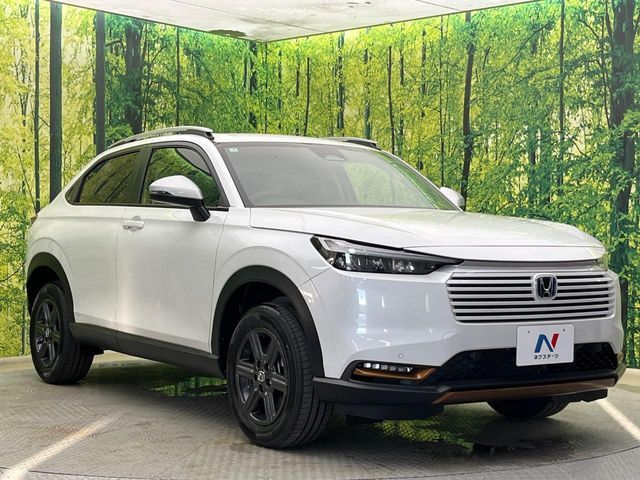 大好評のボディコーティング「弾スプラッシュコート」もご納車までに施工可能。通常のガラスコートと異なる、耐久年数6年の無機質ガラスコーティングが、ボディをキレイな状態に保ってくれます。