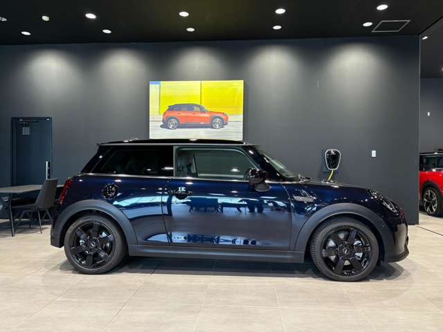 全てのMINIに全国の正規ディーラーでご利用いただける保証をお付けしてご納車させて頂いております。
