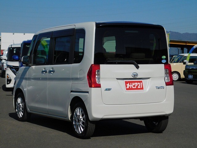 車の買取も行っております。ご気軽にお問合せ下さい。