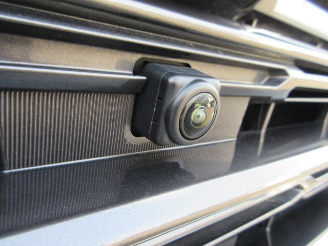フロントカメラ装備 死角になるフロント前方の視認確保。運転席から気づかない小さなお子様や障害物などがご確認出来ますので、いらないストレスが軽減できます。