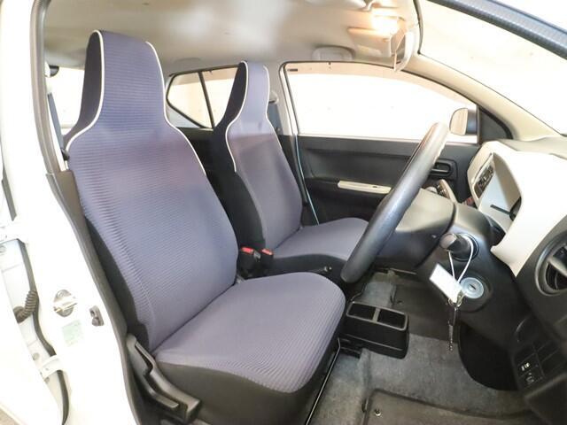 お車のご購入は　カーセブンメガ三郷店にお任せ！入庫の流通がシンプルでおトクな下取り車、買取車が多数在庫！また、とても魅力的なオークションカーも勢ぞろい♪広大な展示場に300台以上の在庫がございます♪