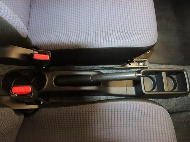 中古車なので、どなたでも走行距離は気になります。当社は走行管理システムという全国単位の共有システムにて全車両を走行距離の不正をチェック済！メーター不正の車輌は販売いたしません！！