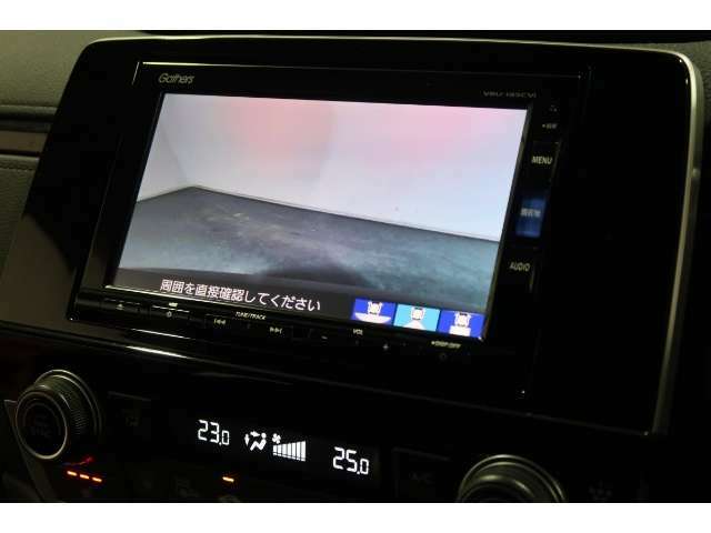 ◆◆バックカメラの画像です。車庫入れの安心感がアップしますね☆