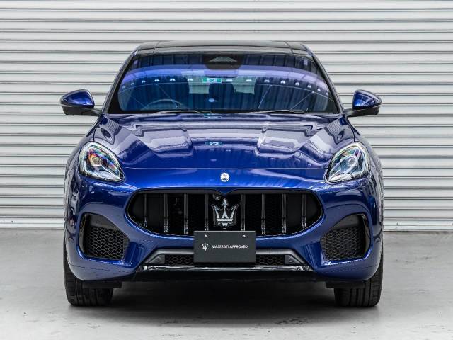 Grecale　モデナ　330馬力（カタログ値）純正OP総額：1，170，000円　クライメートパッケージ・21インチクリオスタッガードホイール・パノラマサンルーフ、ブラックピアノインテリアトリム