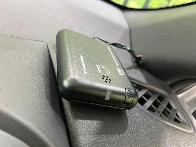 【ETC】高速道路の料金所をストレスなく通過！話題のスポットやサービスエリアに多い「スマートIC」利用時は必須のアイテムです。当店でセットアップを実施、ご納車当日からすぐにご利用いただけます！