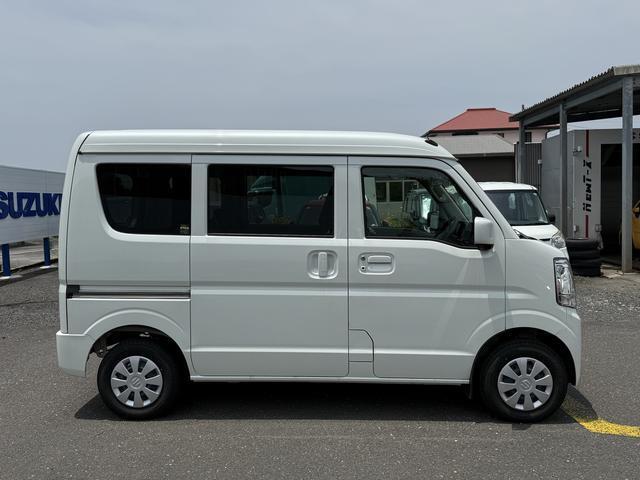 先行車発進お知らせ機能・ふらつき警報機能を搭載。