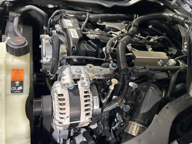 親切・丁寧な専門メカニックスタッフが応対！・車検・点検整備・事故等の修理などアフターサービスも安心。お車のカスタマイズもネクステージのサービススタッフまでご相談ください！