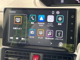 【ディスプレイオーディオ】お手持ちのスマートフォンとの連携で、ナビや音楽再生など各種アプリを使用可能。スマホに近い感覚でお使いいただけます♪