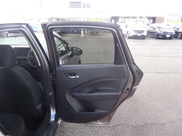 運転席リアドア☆