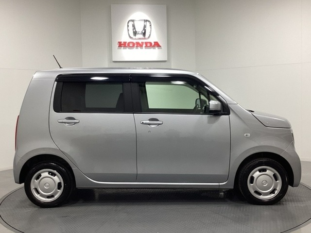 購入後も自社指定整備工場完備でお客様の愛車をしっかりサポート致します！御納車時には安全かつ安心してお乗り頂けるようホンダ専門知識を持つ整備スタッフが点検・整備・装備も説明をしてお渡ししております。