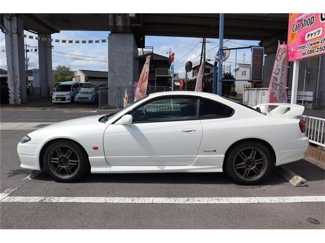 お車は見られなくても購入はできますが、現状でのお渡しをご理解できる方と致します。後付け部やパーツなど保証は一切ございません。気になる場合は動作確認してきますのでお電話でご質問下さい。動画も送れます。
