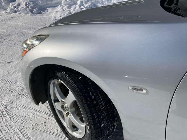 VDC装着車で雪の走行も安心です。