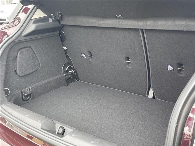 ぜひ厳選したドイツプレミアムブランドのお車を、見て・触って・比べてください！