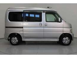 車検も2027年3月までついておりお得な車両となっております。