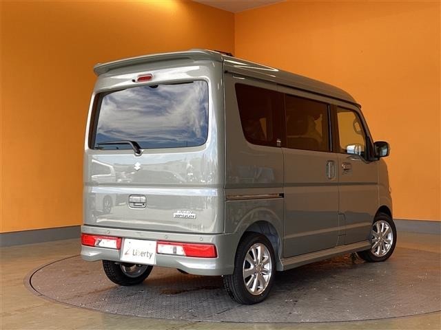 ■□■□■ アフターサービスも安心！！ 自社整備工場・自社鈑金工場・積載車を完備しておりますので、お客様のご購入後も手厚くサポートいたします！！ ■□■□■