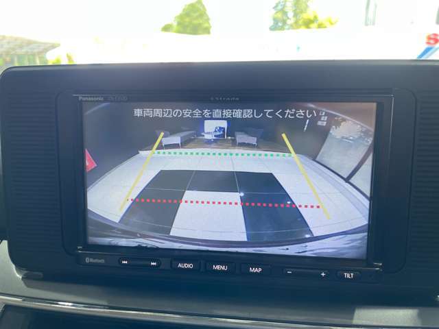 個室の商談室も完備しております。落ち着いて商談できます。