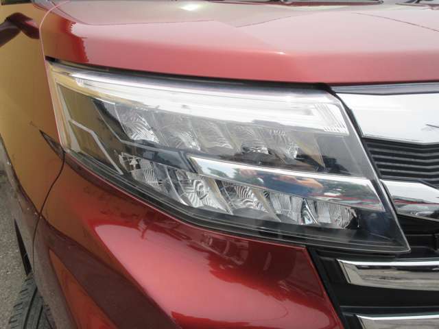 お車の知識がなくても大丈夫です！お車に詳しい専門スタッフが丁寧親切にご説明させていただきますのでお気軽にご質問下さい！