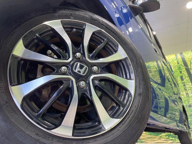 【純正14インチアルミホイール】外観にマッチした純正アルミホイールを装着しております。各種社外アルミホイールや、スタッドレスタイヤも取扱いしております。是非ご相談ください♪