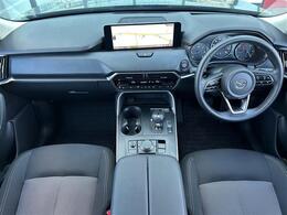 【インパネ全体】全方位で視界が広く、高い目線で運転もしやすいです！