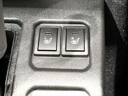 【シートヒーター】寒い日に重宝するシートヒーター！エアコンより早く温まってくれるので寒がりの人も安心ですね♪エアコンの温風は乾燥するから苦手、という方にもをおすすめです。