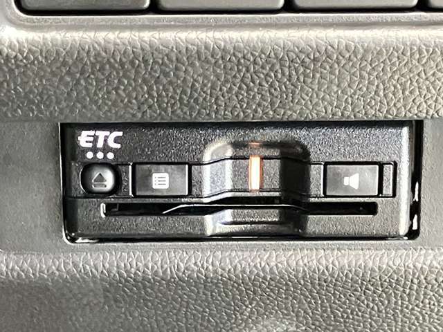 【ETCビルトイン】ビルトインタイプのETCついています！高速道路でもスムーズ。ストレスなくノンストップで走行できます★
