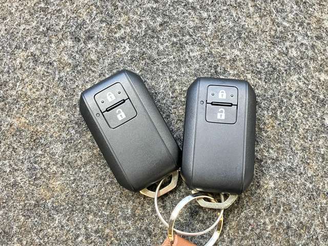 【キーレス】離れた場所から鍵を閉めたか忘れてしまった！そんな時もリモコンボタンを押すだけで施錠できます！