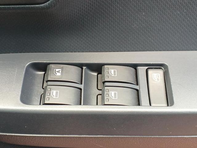 国産車から輸入車まで多様なお客様のニーズのお応えできるように、全国規模で豊富な在庫展開！車のことならWECARSへ！