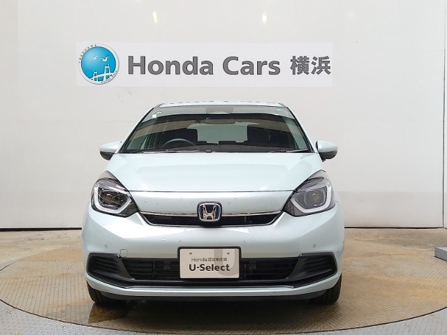 こちらのおクルマはメーカー保証期間内ですので新車一般保証特別保証を継承いたします（一般保証は新車登録月から3年間または走行60000kmまで、特別保証は新車登録月から5年間または100000kmまで）