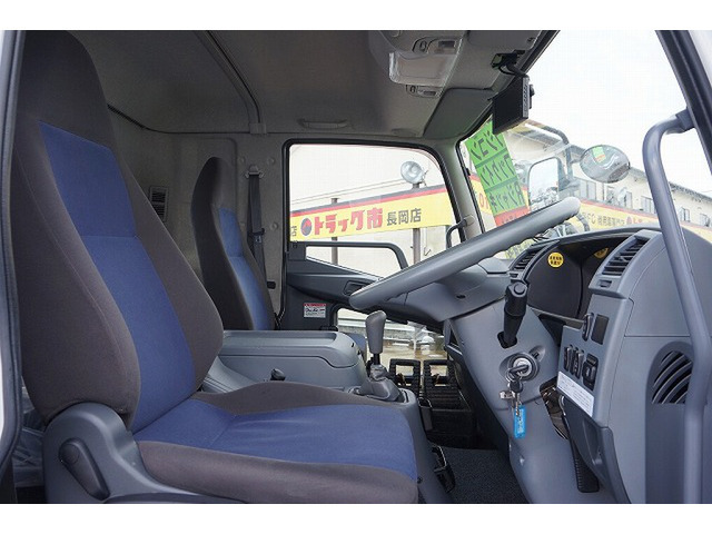 AC PS PW SRS ABS 集中ドアロック 左電格ミラー Aftermarketメモリーナビ/フルセグTV/DVD(AVIC-ZH0777) ETC バックモニター(不良) タコグラフ