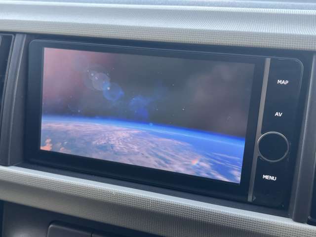 フルセグTV+DVDの視聴も可能です♪車内にいても退屈せずにお過ごし頂けます♪