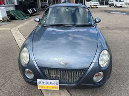 フロントフォグランプ