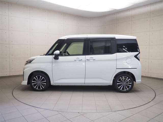 全長370センチ、全幅167センチ、全高173センチ。