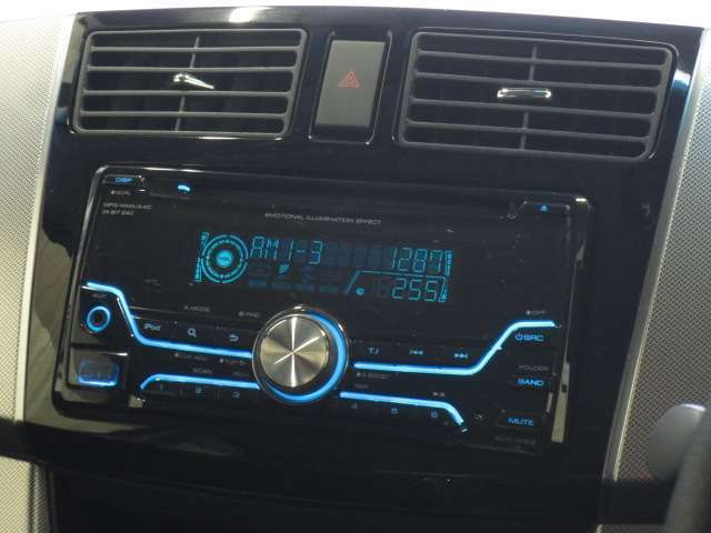 オーディオ装着されています。イルミライトがきれいですね。