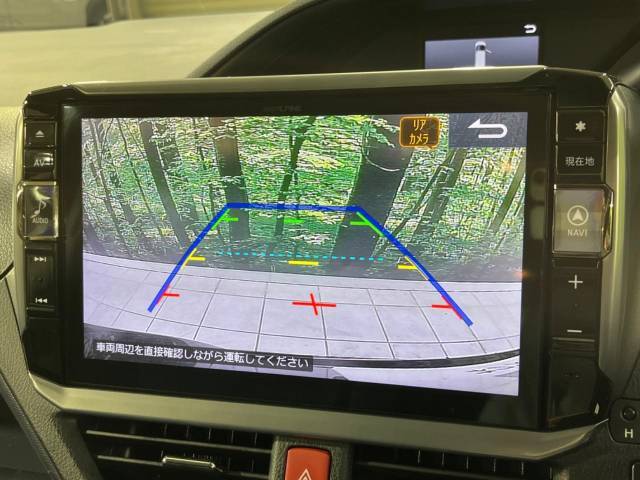 【バックカメラ】駐車時に後方がリアルタイム映像で確認できます。大型商業施設や立体駐車場での駐車時や、夜間のバック時に大活躍！運転スキルに関わらず、今や必須となった装備のひとつです！