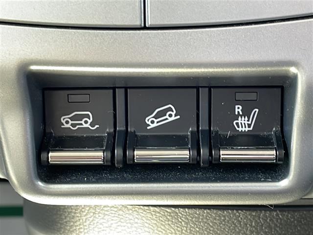 【運転席操作部】快適なドライブを楽しむための機能が装備されています！運転席から触れるので、使いやすいです！除菌プランいれていただくと、さらに清潔で安心していただけます！