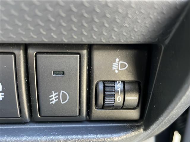 【運転席操作部】快適なドライブを楽しむための機能が装備されています！運転席から触れるので、使いやすいです！除菌プランいれていただくと、さらに清潔で安心していただけます！
