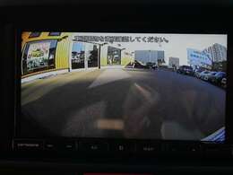 バックカメラも装備！
