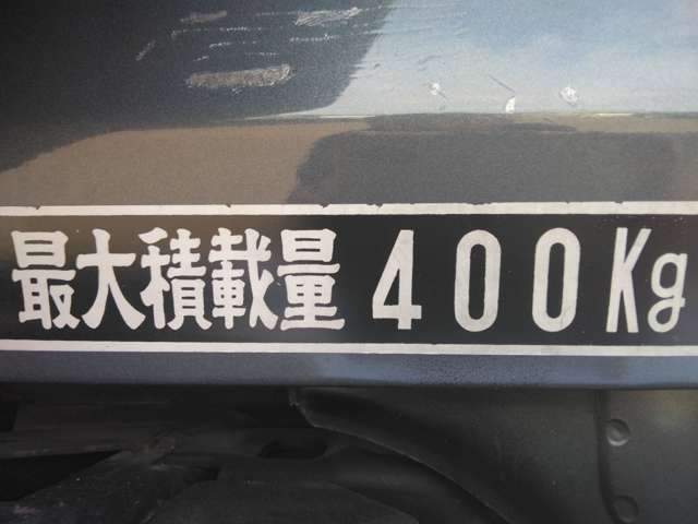 ランドクルーザー70バン！最大積載量400kg！