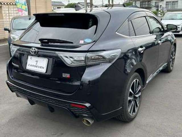 《中古車も鮮度が大切》買取車両が続々入庫！在庫期間は、平均約1ヶ月を目安で入れ替わっていきます。常に鮮度の高い（状態の良い）、生きの良い（調子の良い）お車をご提供！