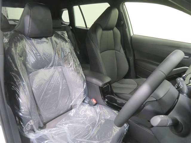 シートの位置・リクライニングを電動で調整できる「パワーシート」！